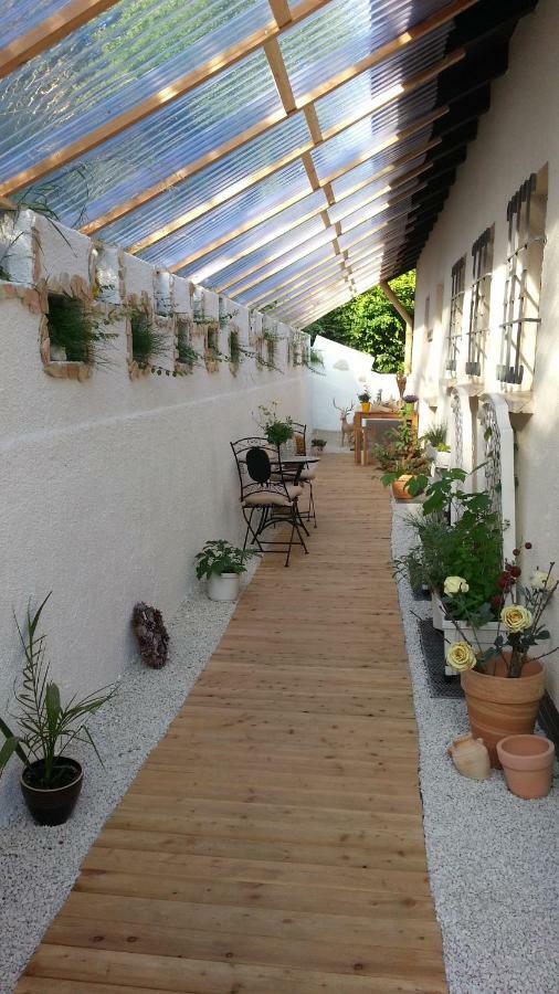 Marburg Apartment Pfiffige Luisa In Ruhiger Waldrandlage Mit Balkon Und Wintergarten Экстерьер фото